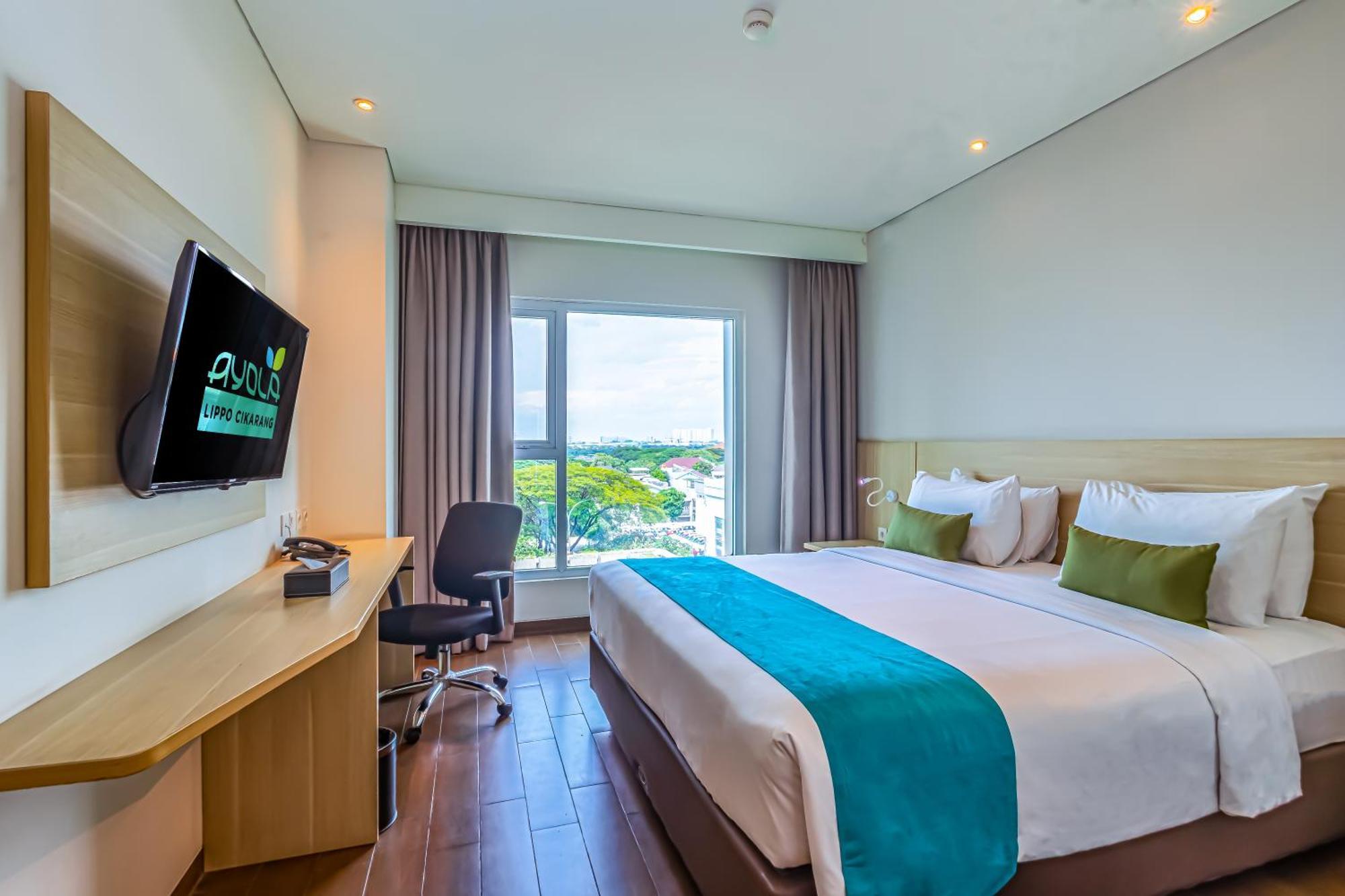 Hotel Ayola Lippo Чикаранг Экстерьер фото